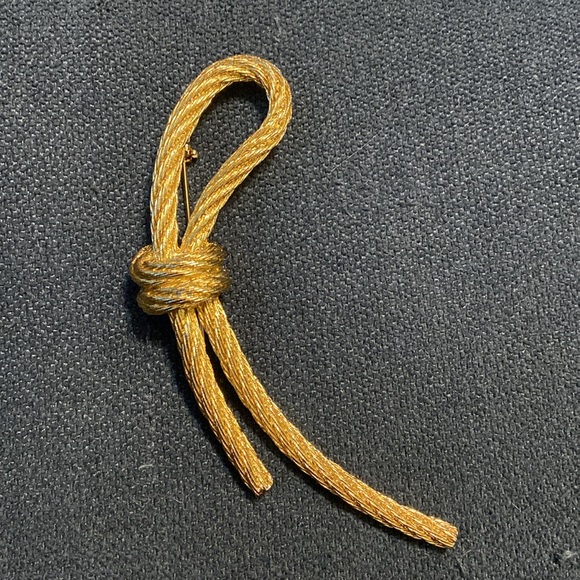 1970’s Vintage Christian Dior Brooch Twisted Rope Knot Loop Large Signed Pin - Picture 2 of 11